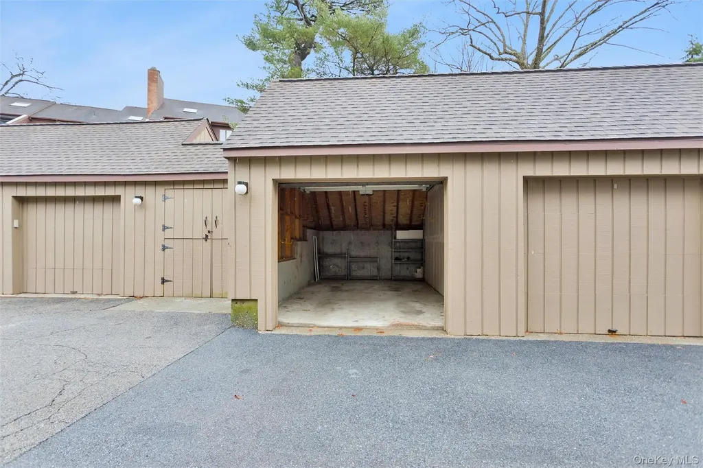 806 Eagle Bay Drive Ossining NY 10562