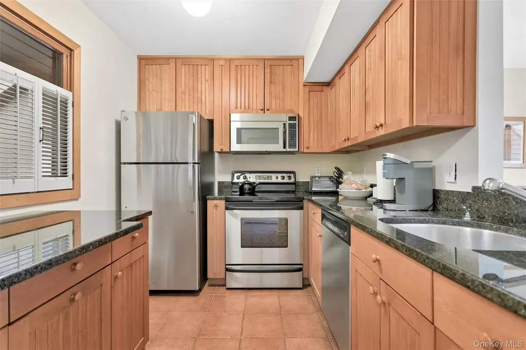 806 Eagle Bay Drive Ossining NY 10562