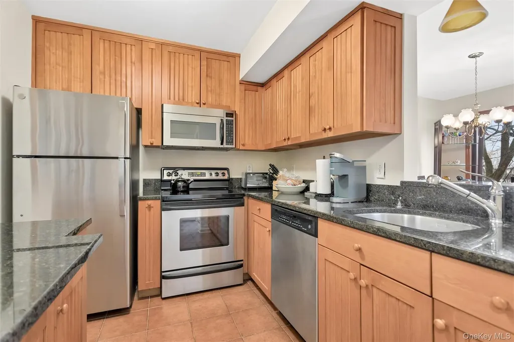 806 Eagle Bay Drive Ossining NY 10562