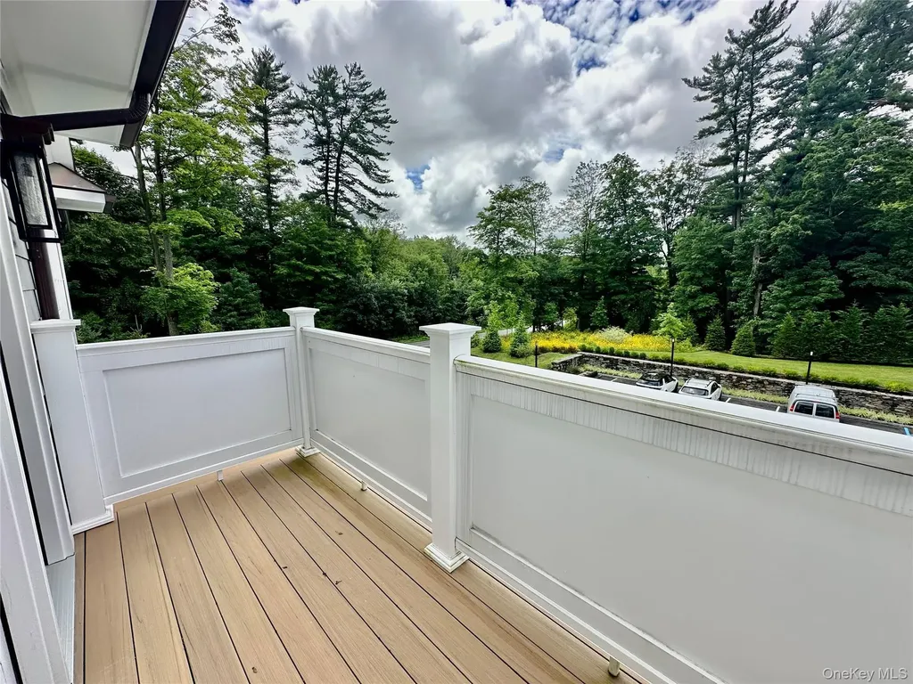 585 Main Street Armonk NY 10504