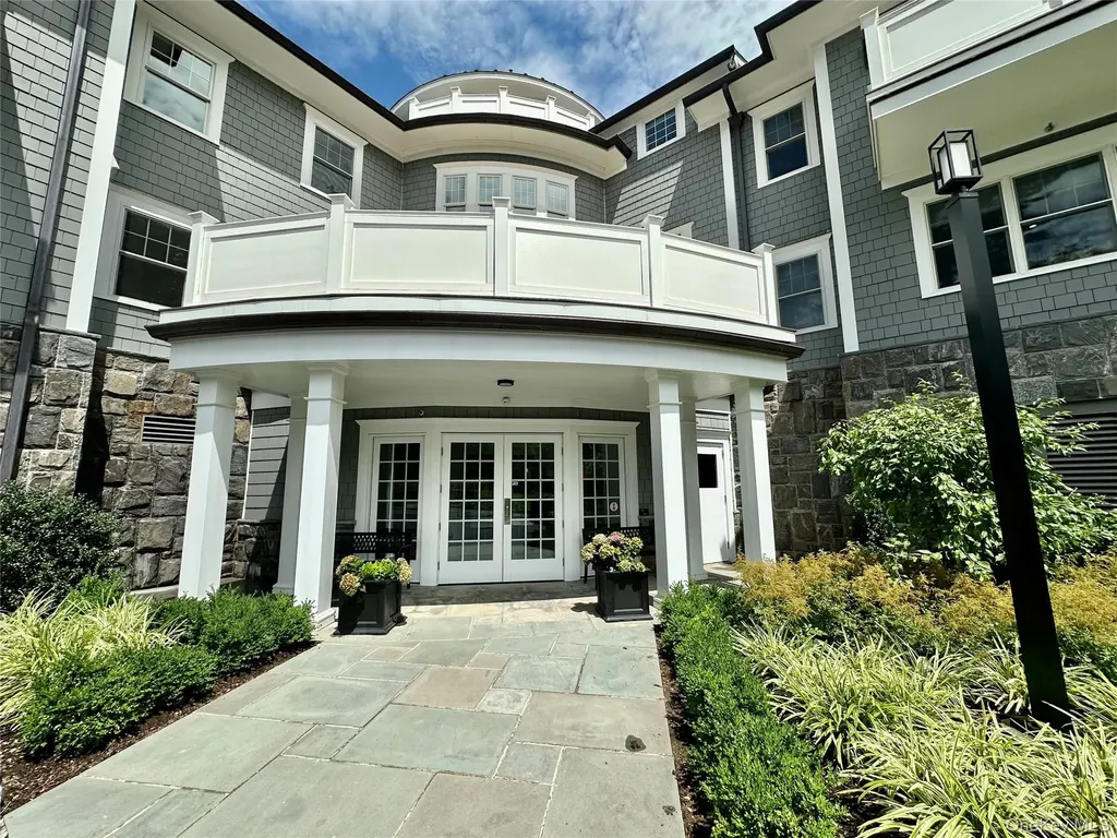 585 Main Street Armonk NY 10504