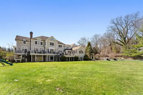 5 Rocky Hollow Drive Larchmont NY 10538