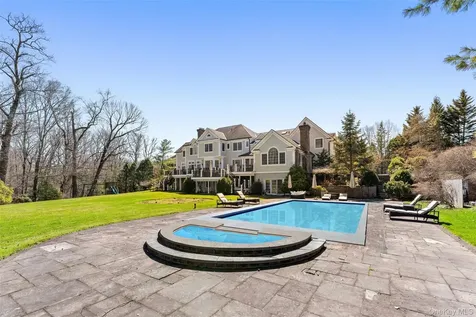 5 Rocky Hollow Drive Larchmont NY 10538