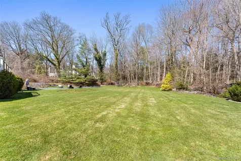 5 Rocky Hollow Drive Larchmont NY 10538