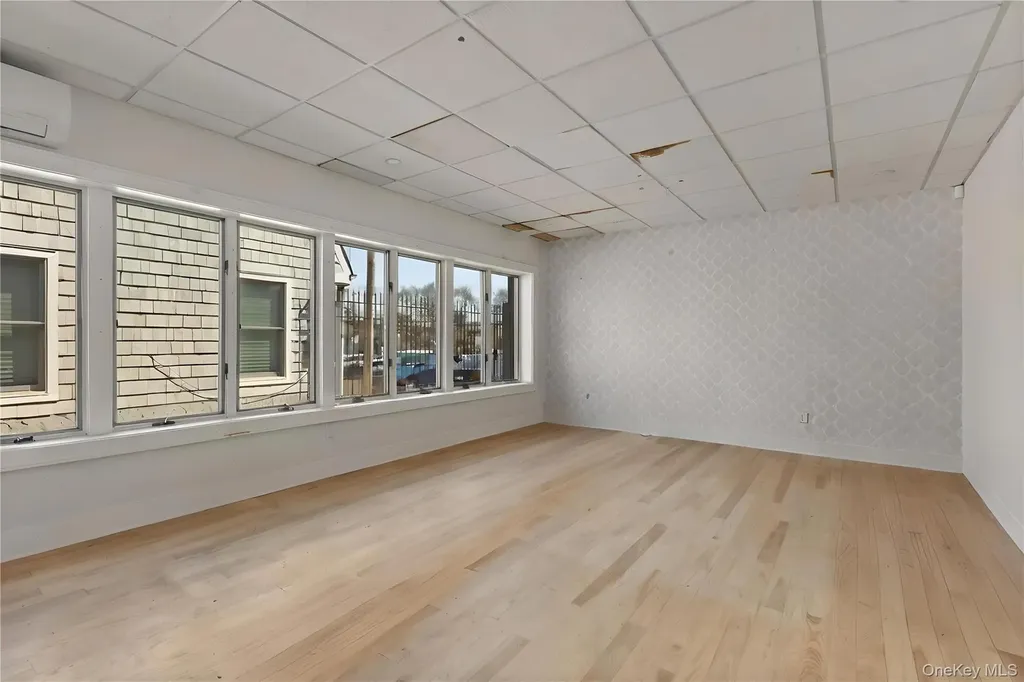 126A Main Street Bay Shore NY 11706