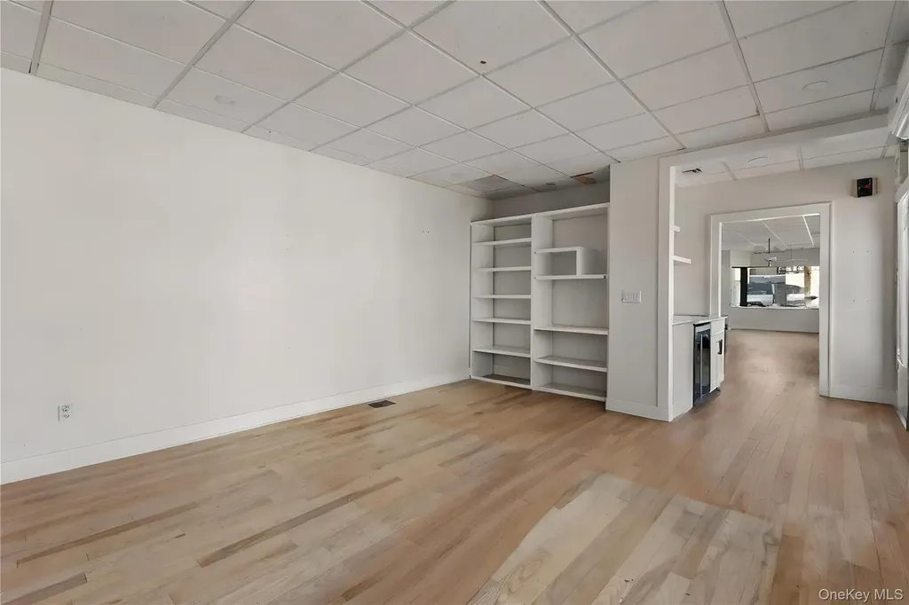 126A Main Street Bay Shore NY 11706