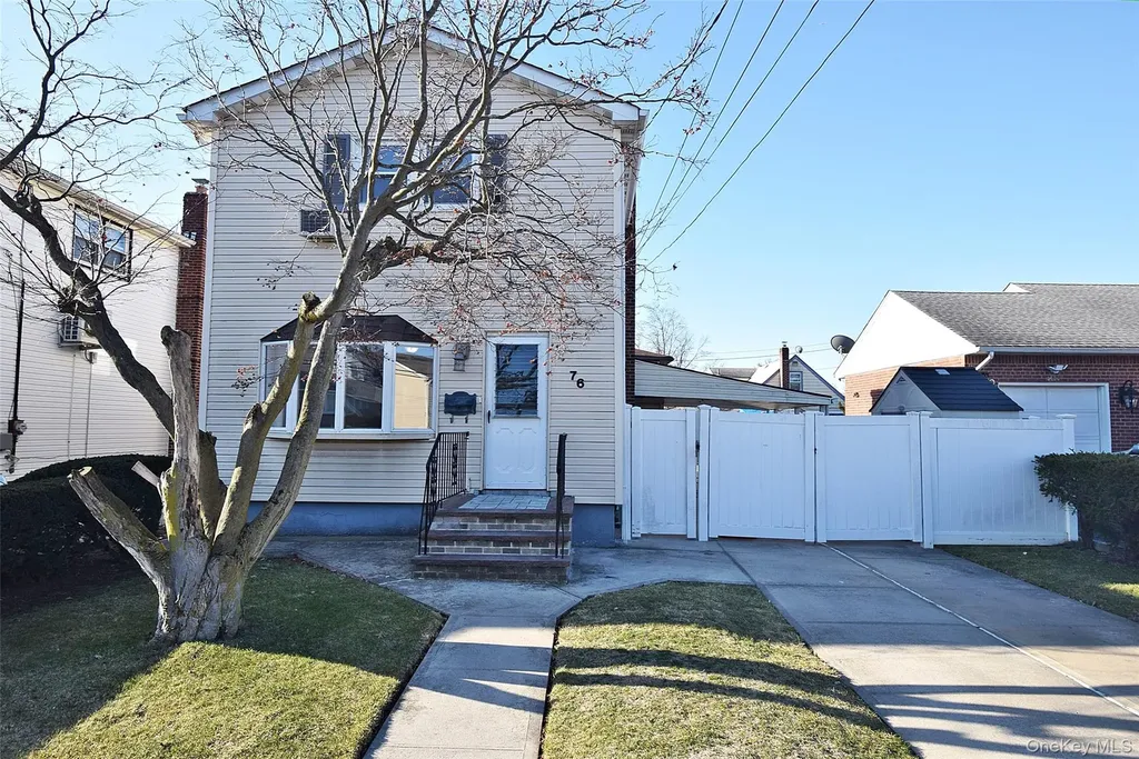 76 Hoffman Avenue Elmont NY 11003