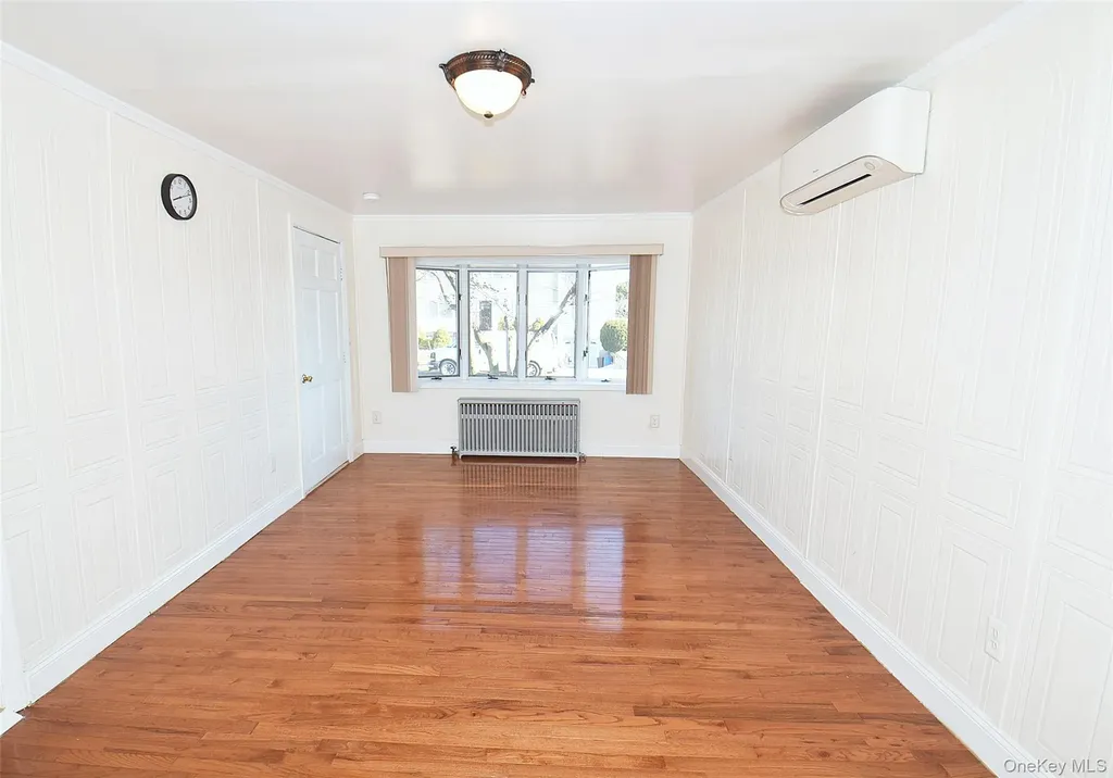 76 Hoffman Avenue Elmont NY 11003