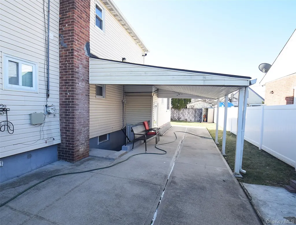 76 Hoffman Avenue Elmont NY 11003
