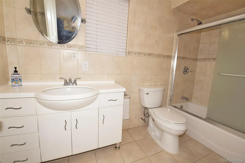 76 Hoffman Avenue Elmont NY 11003