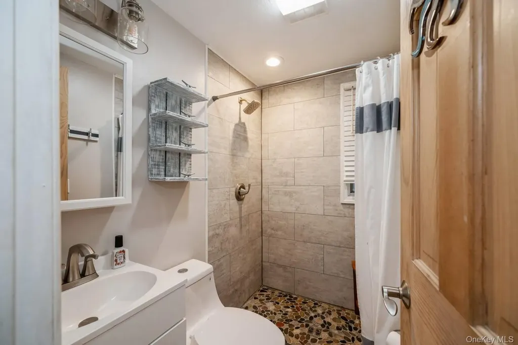 14 E Landing Road Hampton Bays NY 11946
