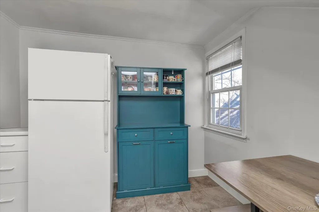 81 Stuart Street Lynbrook NY 11563
