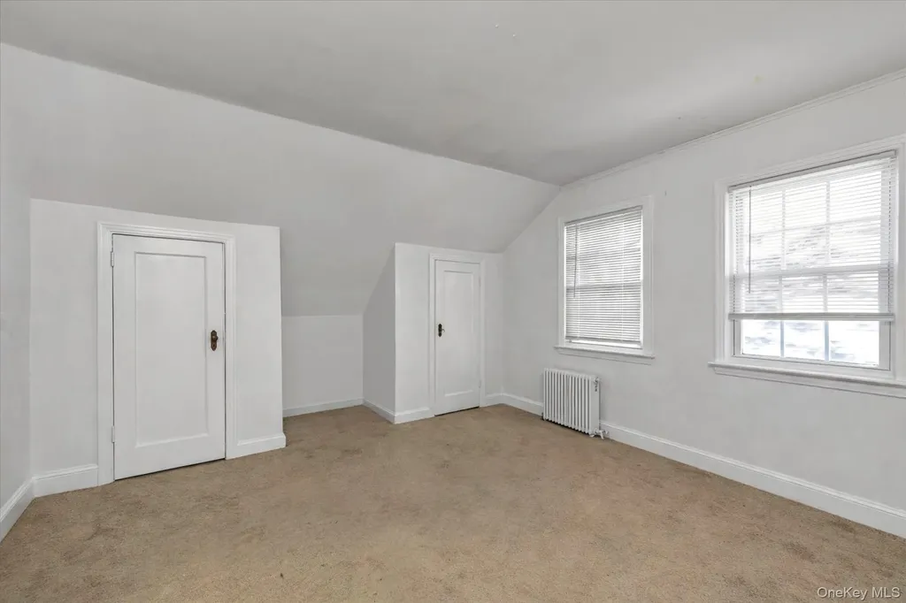 81 Stuart Street Lynbrook NY 11563