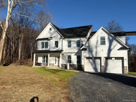 3 Rosewood Lane Salisbury Mills NY 12577