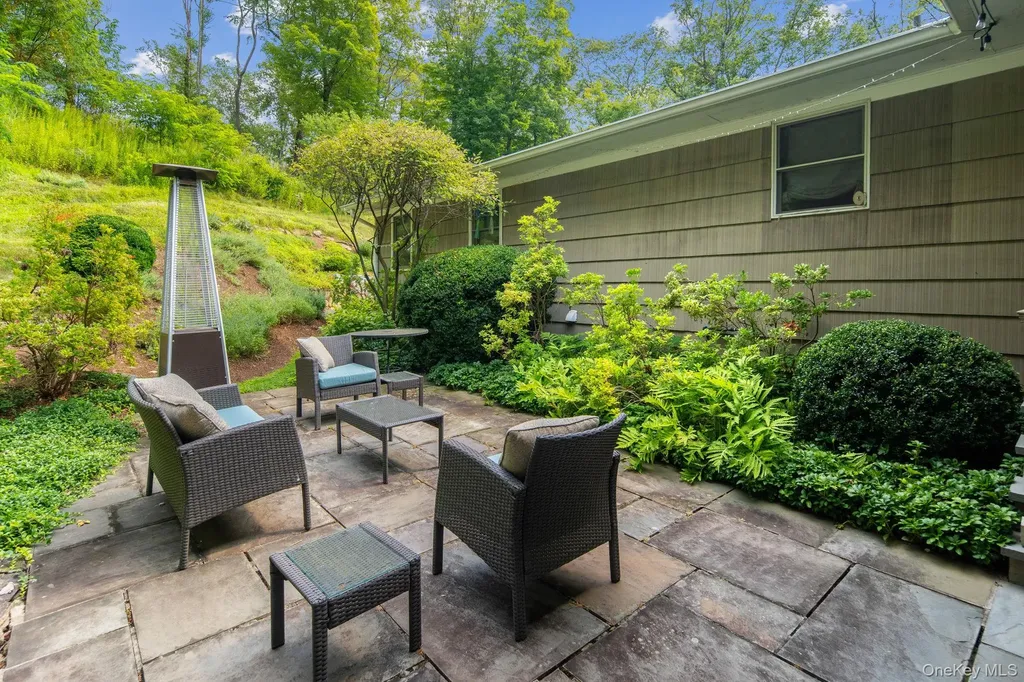 39 Mayberry Road Chappaqua NY 10514