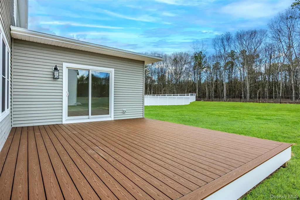 Lot #6 Colonels Path Manorville NY 11949