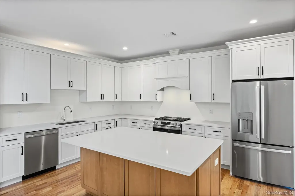 Lot #6 Colonels Path Manorville NY 11949