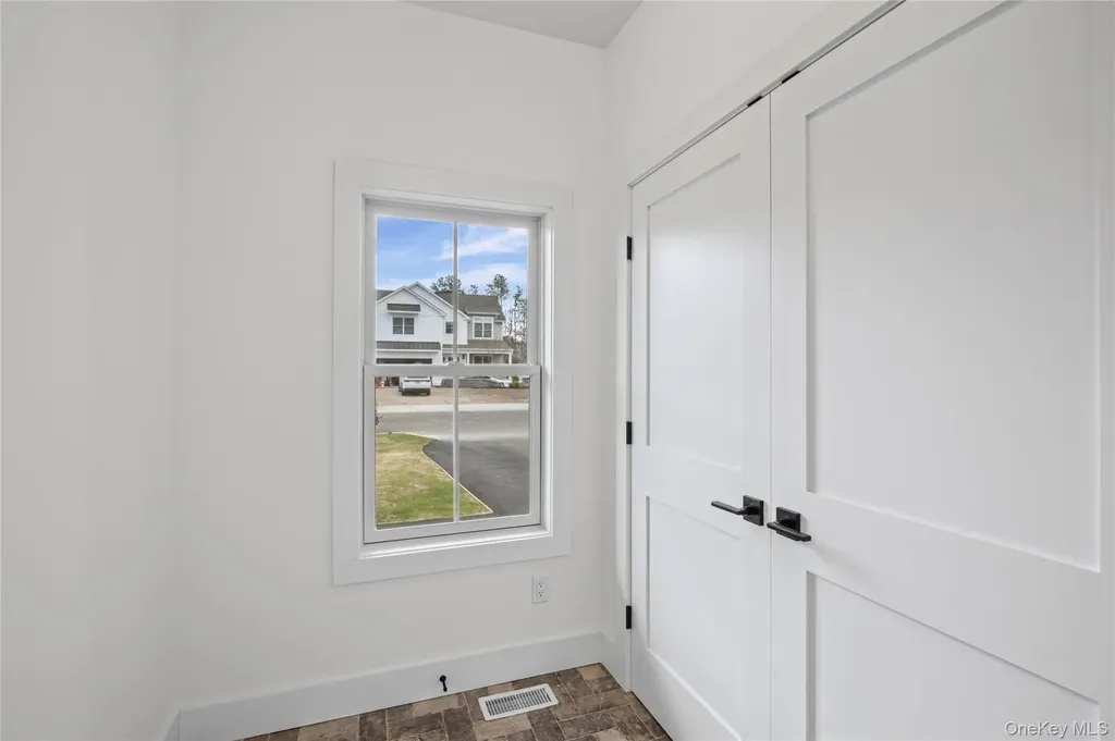 Lot #6 Colonels Path Manorville NY 11949