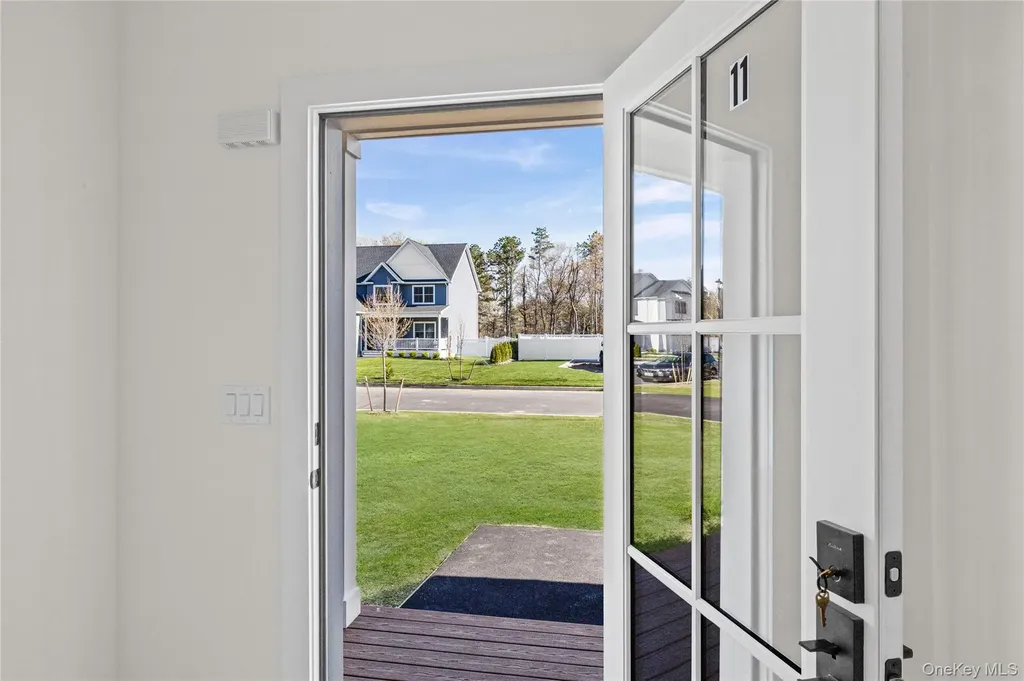 Lot #6 Colonels Path Manorville NY 11949
