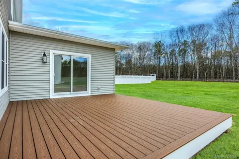 Lot #6 Colonels Path Manorville NY 11949
