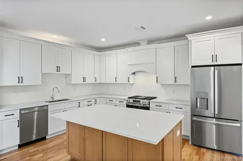 Lot #6 Colonels Path Manorville NY 11949