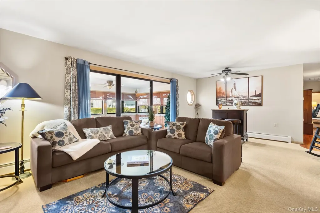 7 Montgomery Lane Bay Shore NY 11706