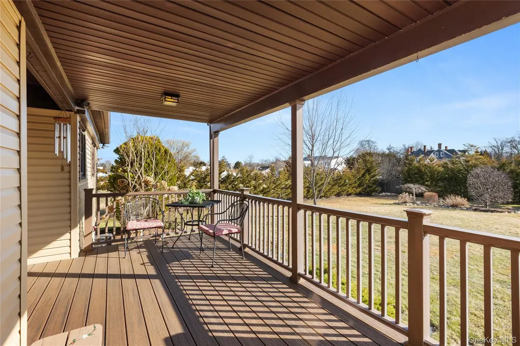7 Montgomery Lane Bay Shore NY 11706