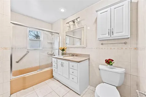 219-01 82nd Avenue Queens Village NY 11427