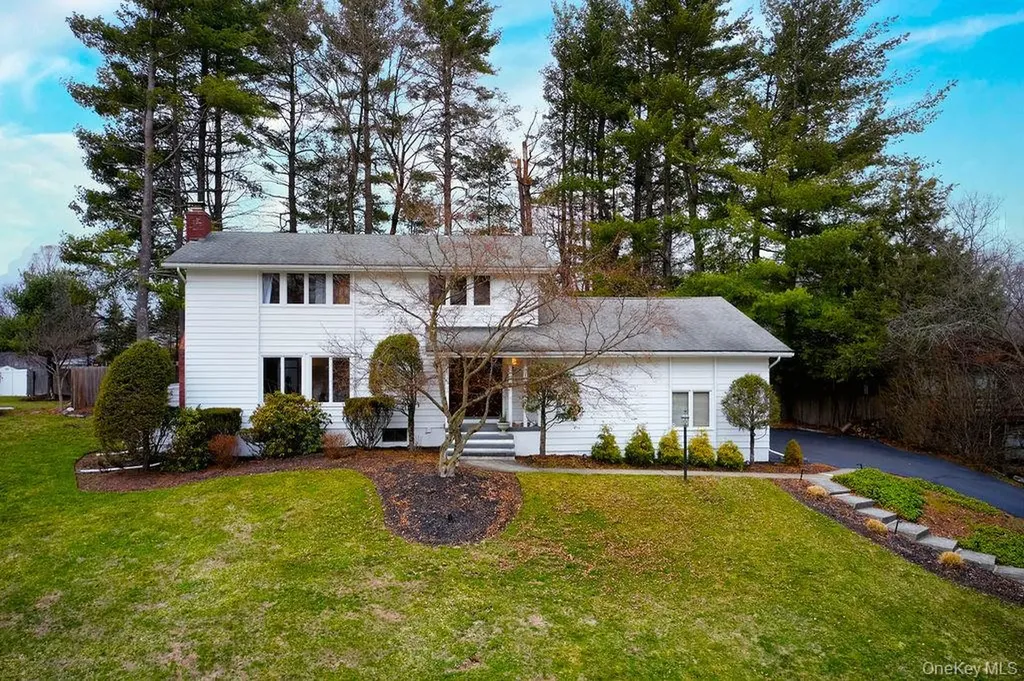 42 Thornwood Drive Poughkeepsie NY 12603
