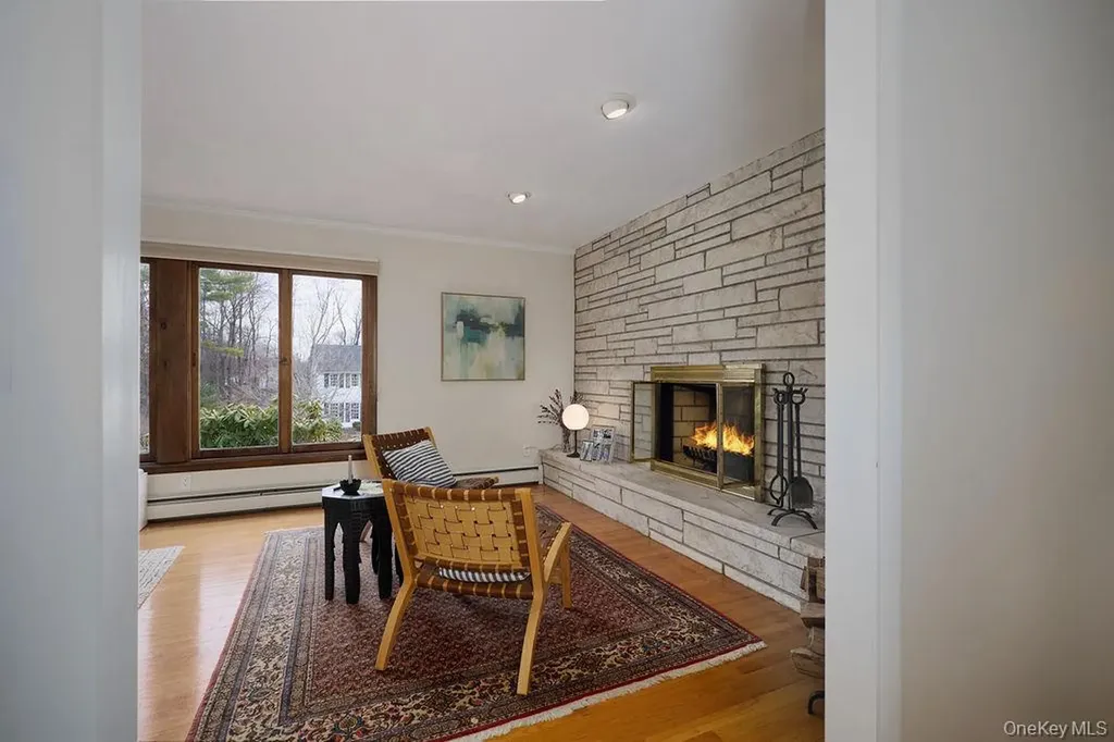 42 Thornwood Drive Poughkeepsie NY 12603
