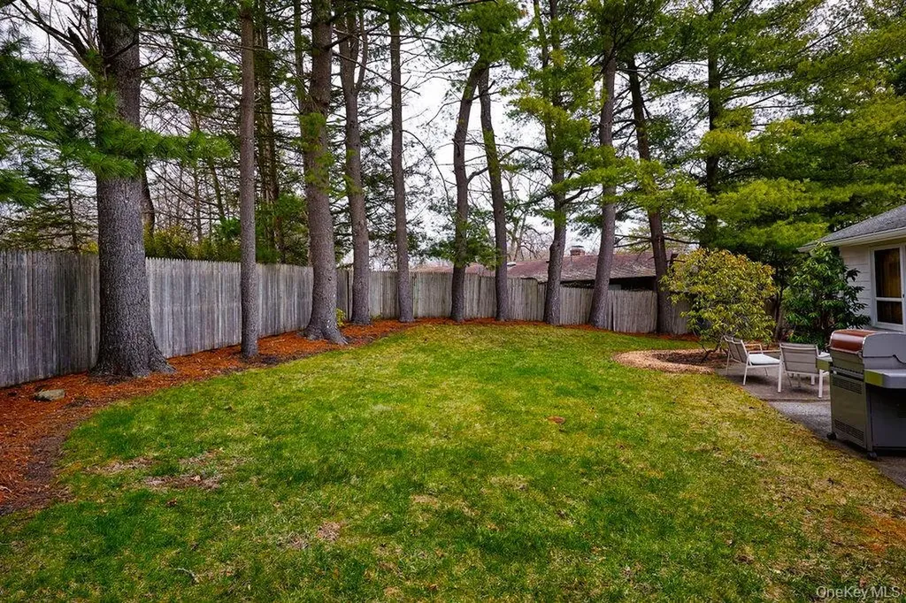 42 Thornwood Drive Poughkeepsie NY 12603
