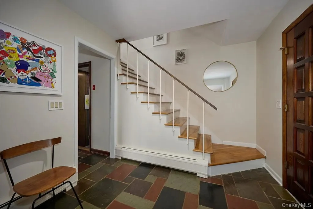 42 Thornwood Drive Poughkeepsie NY 12603
