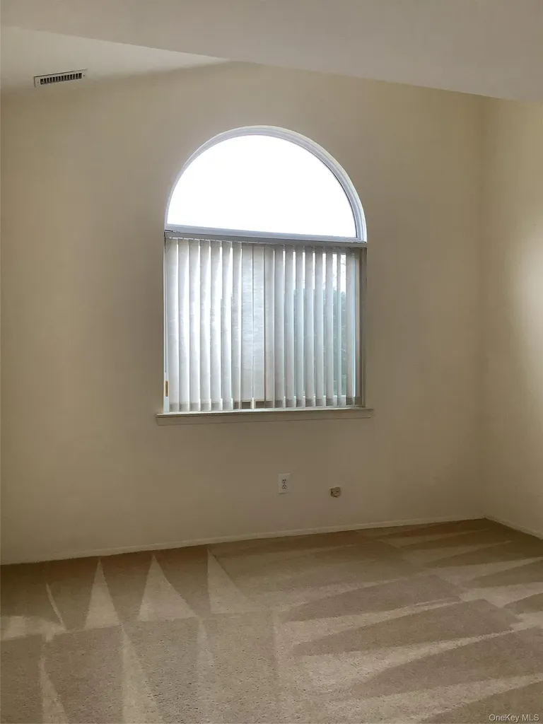 825 Spring Lake Drive Middle Island NY 11953