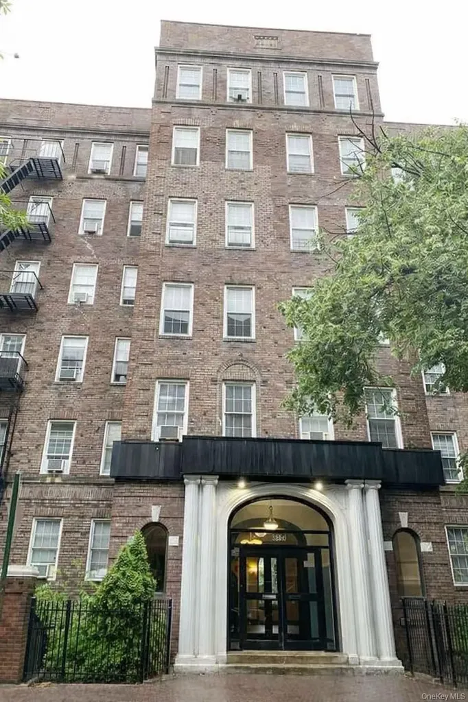 88-11 Elmhurst Avenue Elmhurst NY 11373