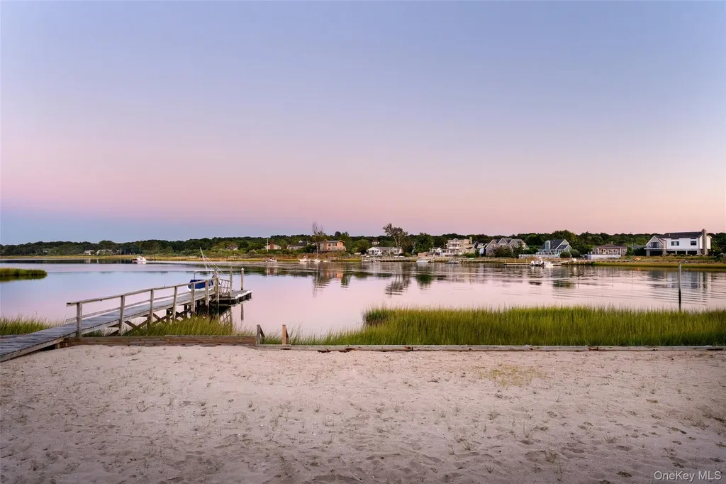 8 Landsend Lane Southampton NY 11968