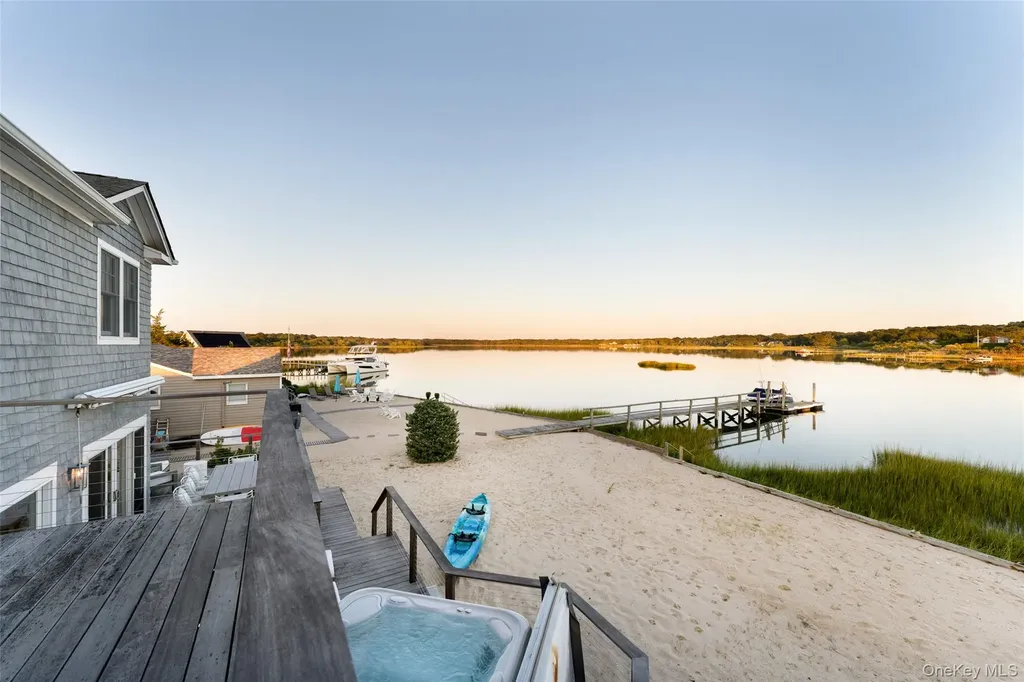 8 Landsend Lane Southampton NY 11968