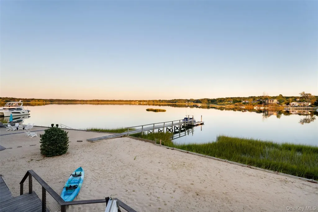 8 Landsend Lane Southampton NY 11968