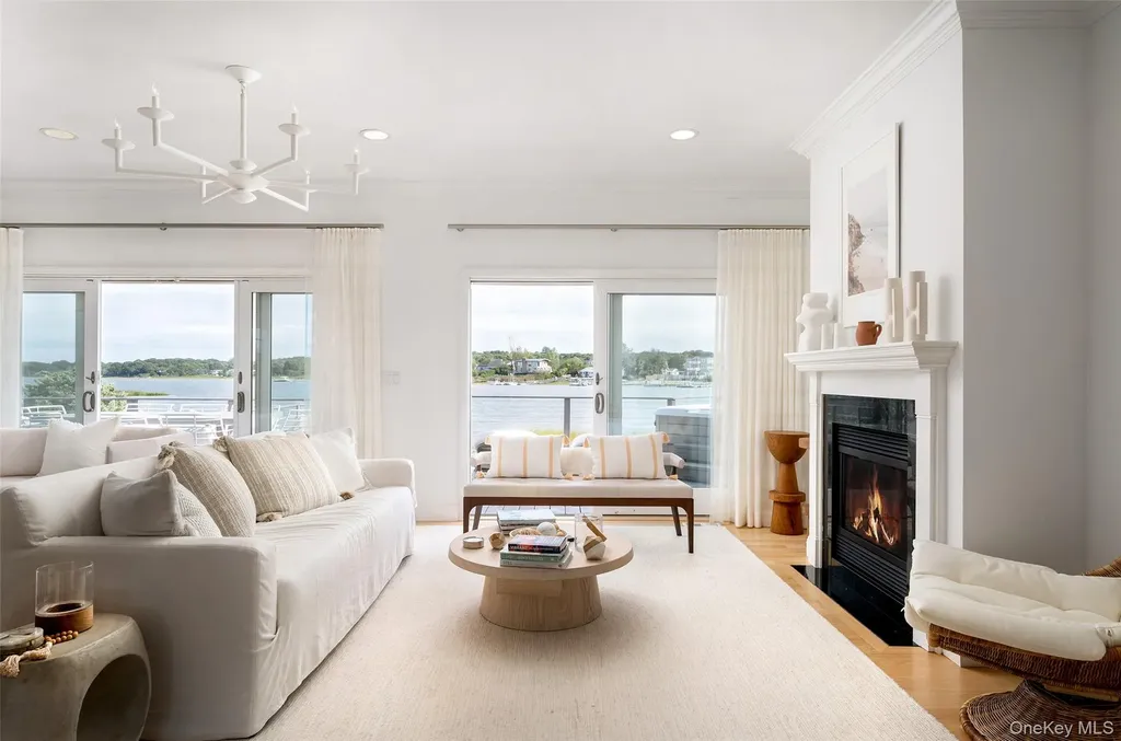 8 Landsend Lane Southampton NY 11968
