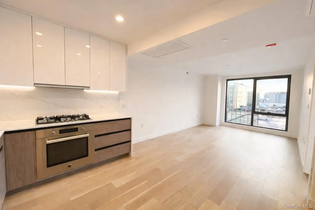 14449 Northern Boulevard Flushing NY 11354