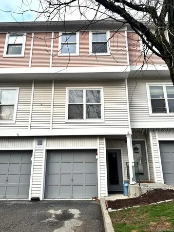 11 Livingston Manor Dobbs Ferry NY 10522