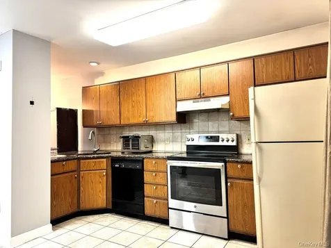 11 Livingston Manor Dobbs Ferry NY 10522