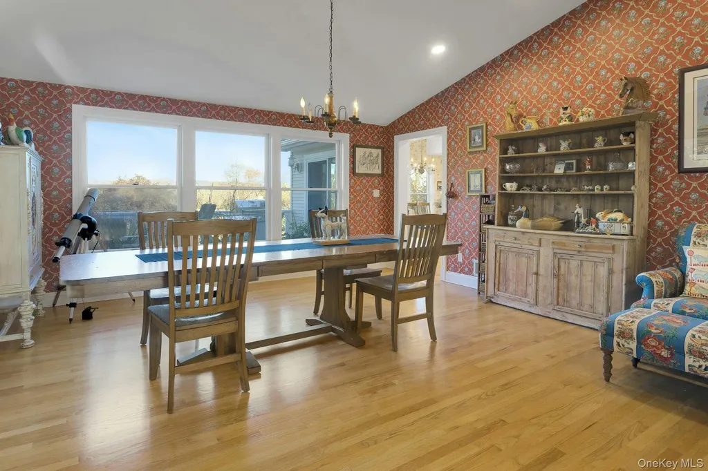 90 Cushman Patterson NY 12563