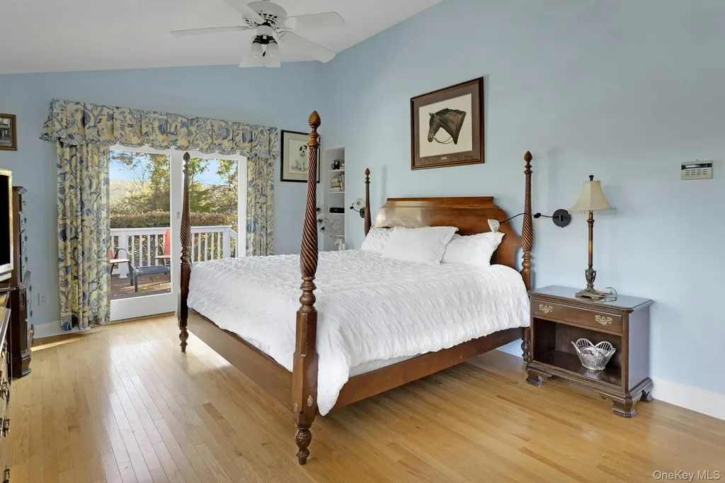 90 Cushman Patterson NY 12563