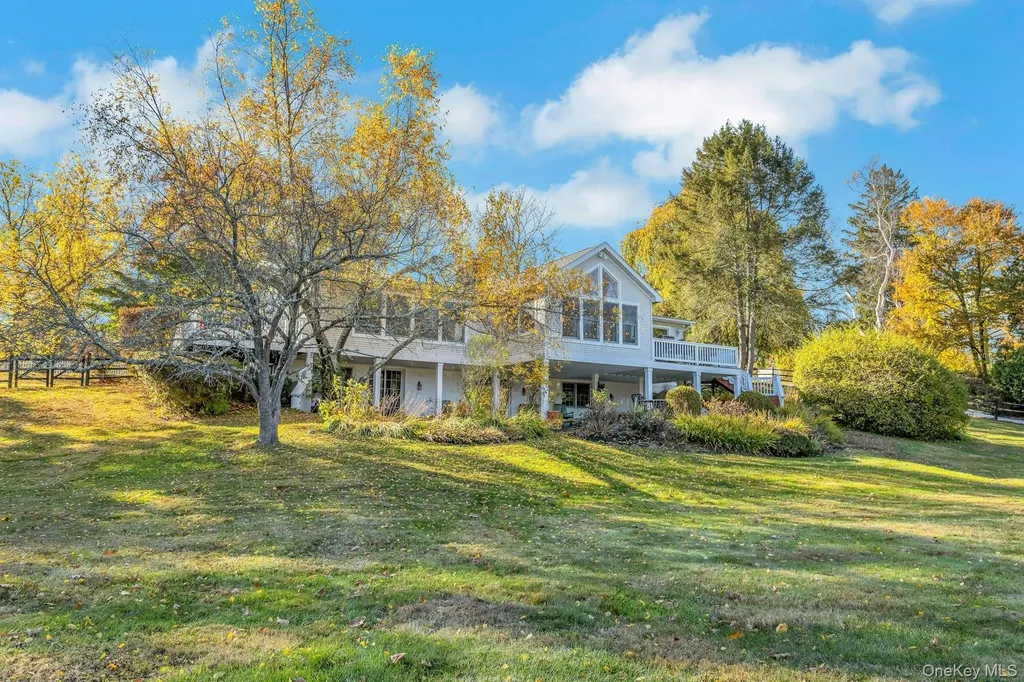 90 Cushman Patterson NY 12563