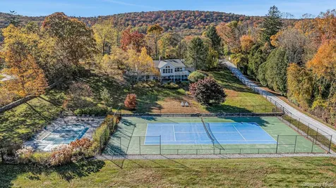 90 Cushman Patterson NY 12563