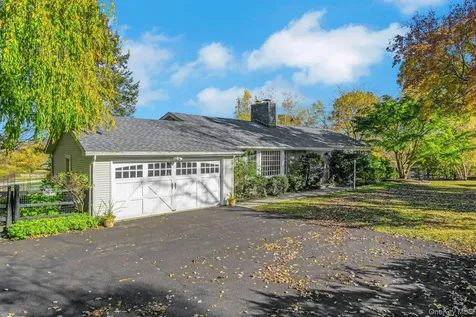 90 Cushman Patterson NY 12563