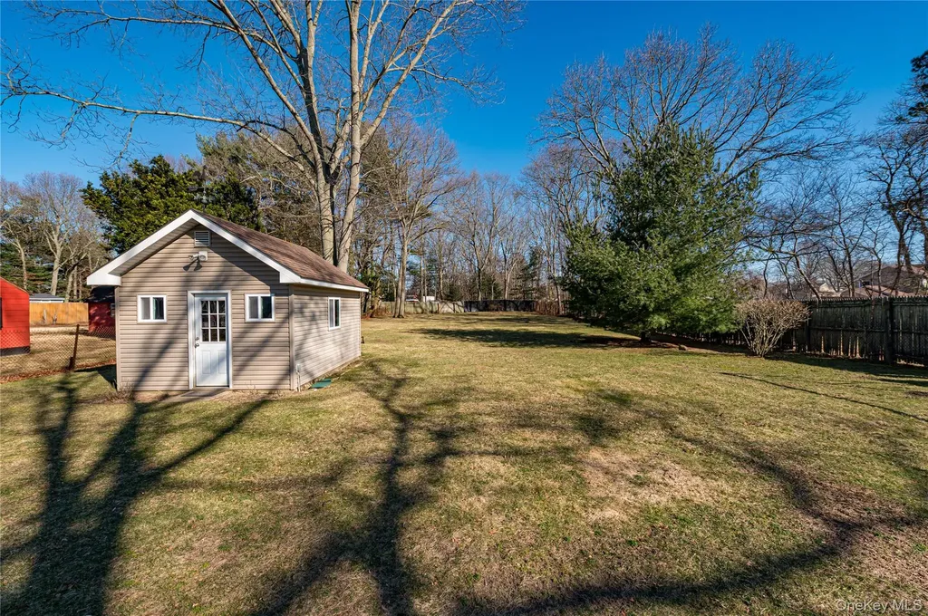 869 Udall Road West Islip NY 11795