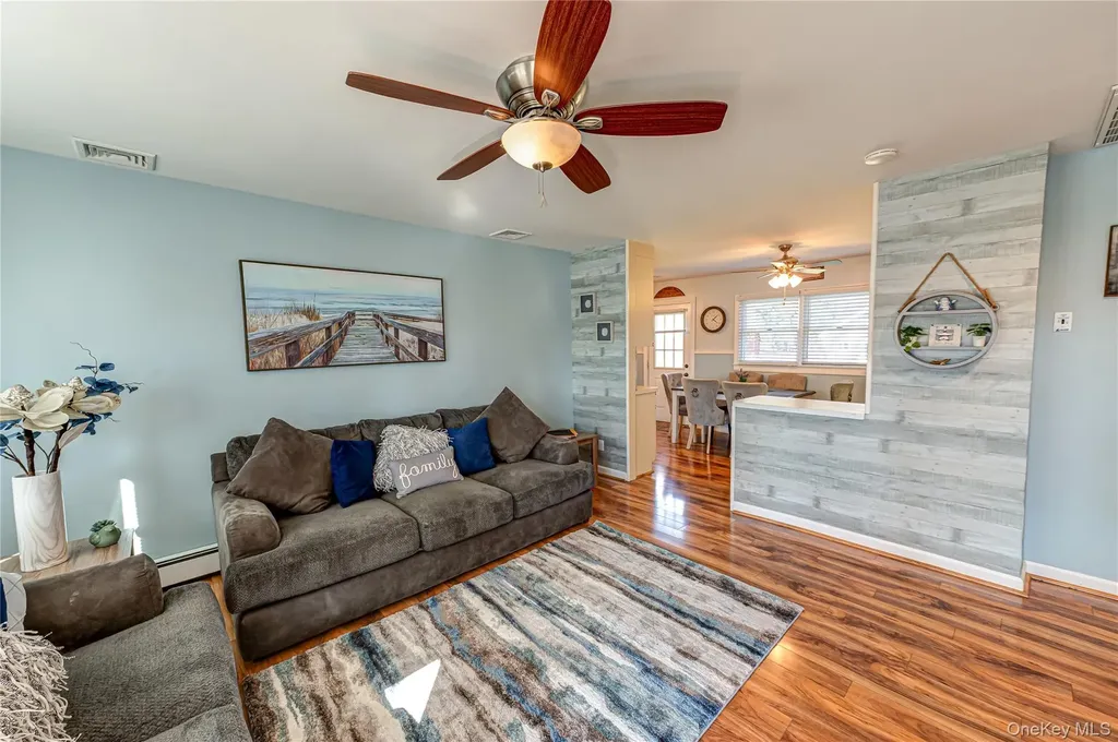 869 Udall Road West Islip NY 11795