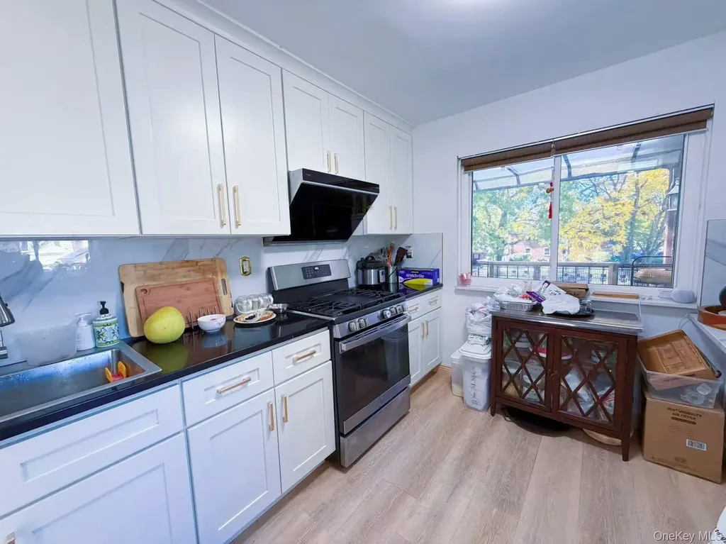 157-14 20th Road Whitestone NY 11357