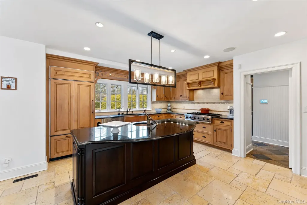 45 Griffen Avenue Scarsdale NY 10583